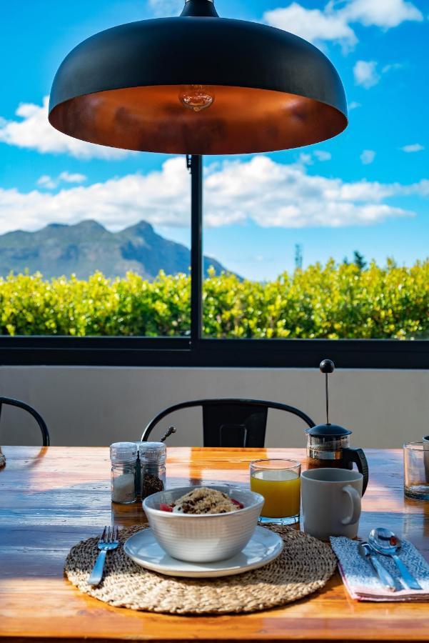 Hout&About Guest House Hout Bay Extérieur photo