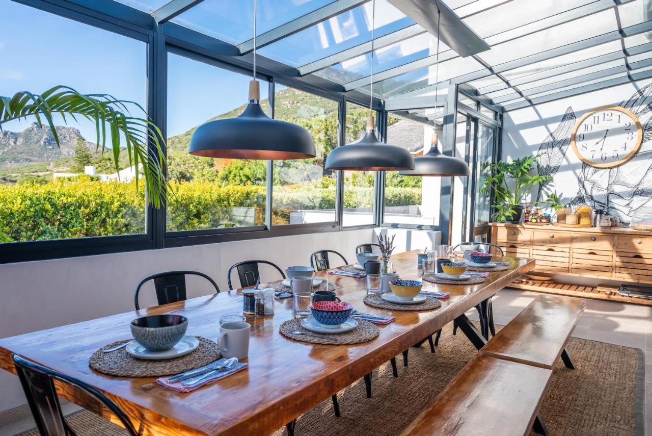 Hout&About Guest House Hout Bay Extérieur photo
