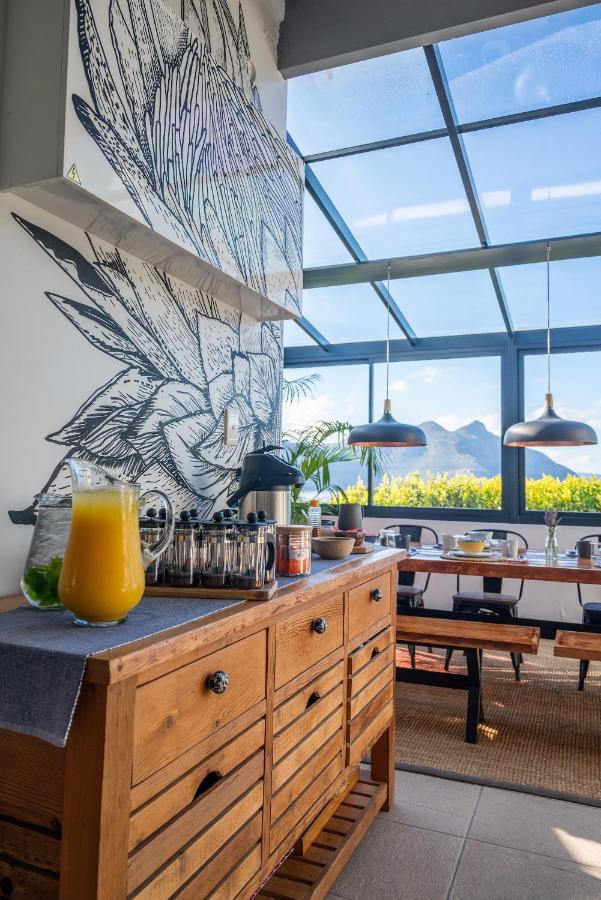 Hout&About Guest House Hout Bay Extérieur photo