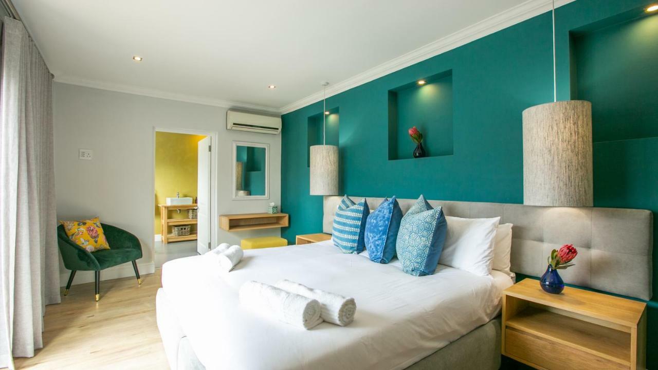 Hout&About Guest House Hout Bay Extérieur photo