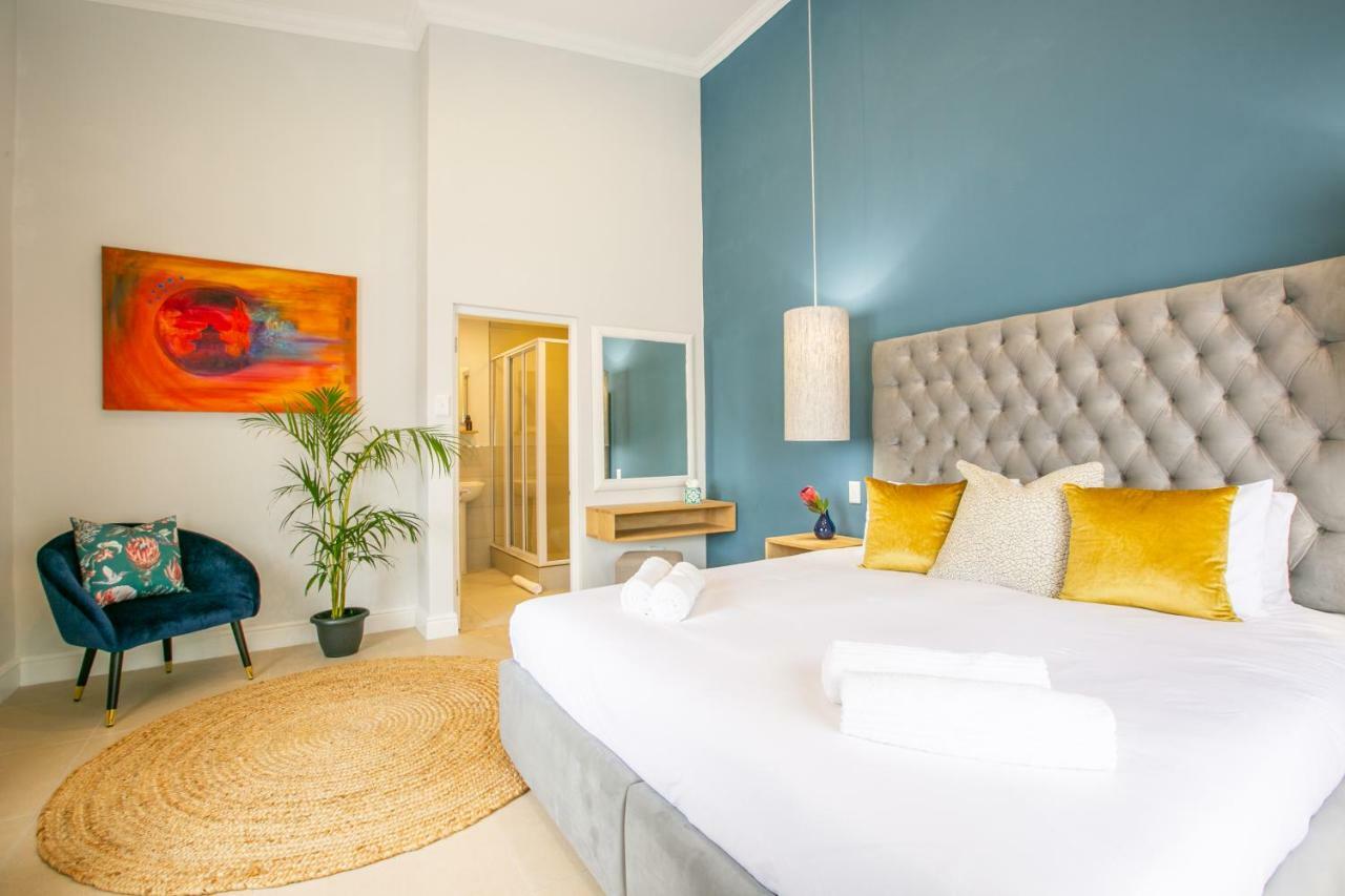 Hout&About Guest House Hout Bay Extérieur photo